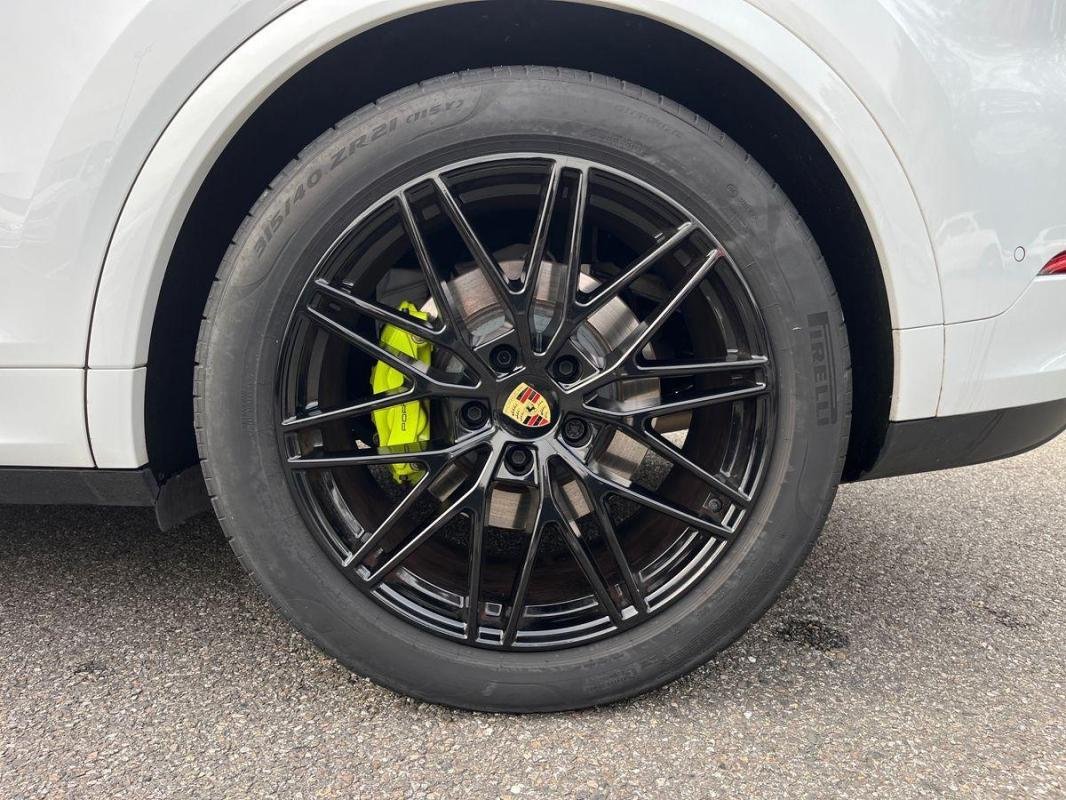 Porsche Cayenne - Photo 28