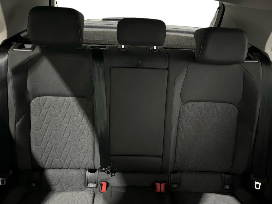 Volkswagen Golf - Photo 22