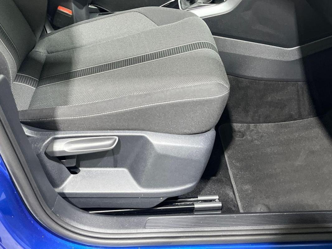 Volkswagen T-Roc - Photo 14