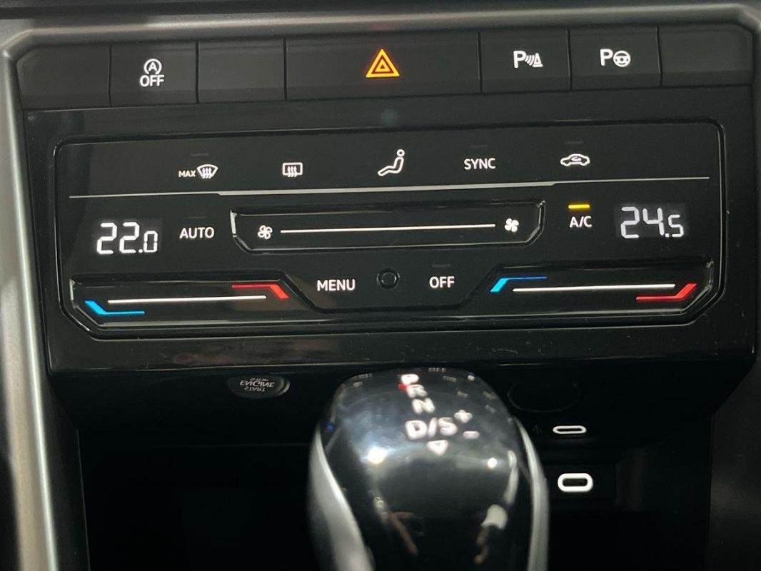 Volkswagen T-Roc - Photo 19