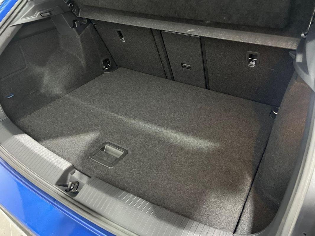 Volkswagen T-Roc - Photo 32