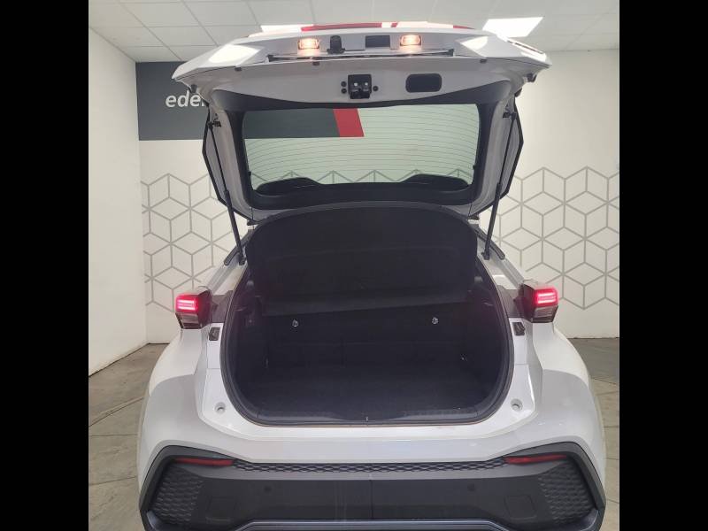 Toyota C-HR - Photo 21