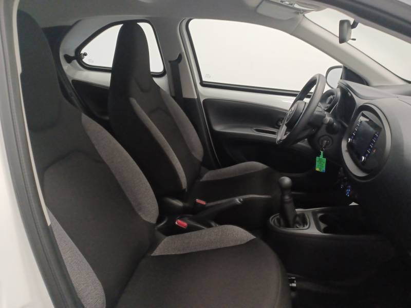 Toyota aygo x - Photo 12