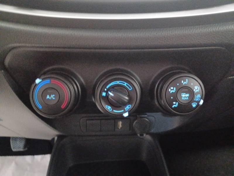 Toyota aygo x - Photo 18