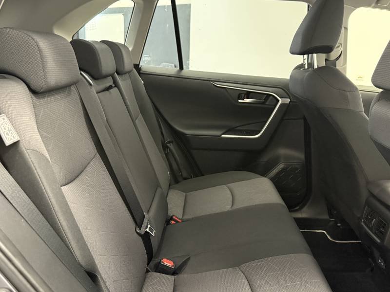 Toyota RAV4 - Photo 17