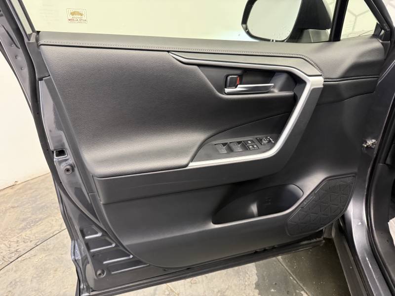 Toyota RAV4 - Photo 19
