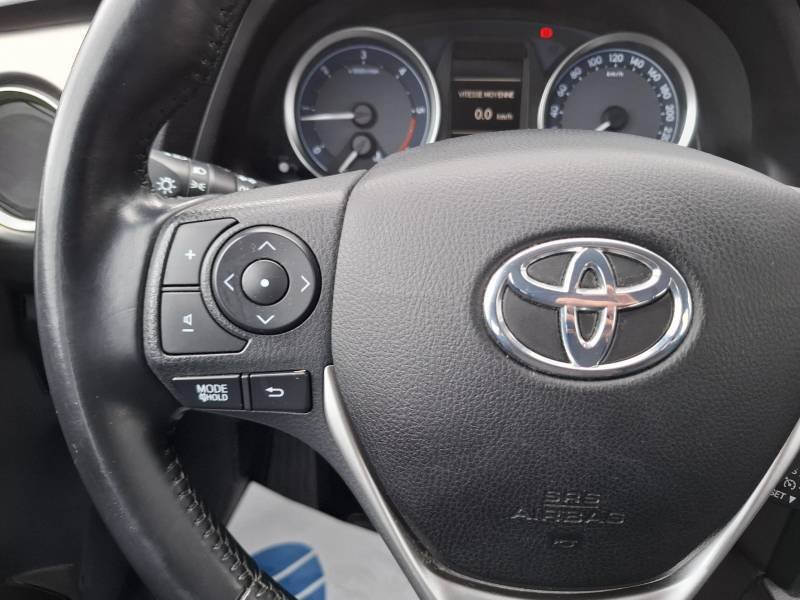 Toyota Auris - Photo 14