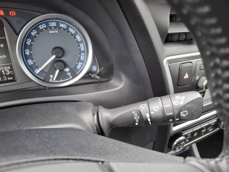 Toyota Auris - Photo 16
