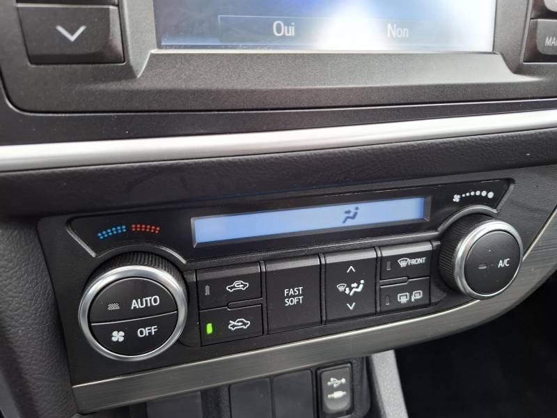 Toyota Auris - Photo 22
