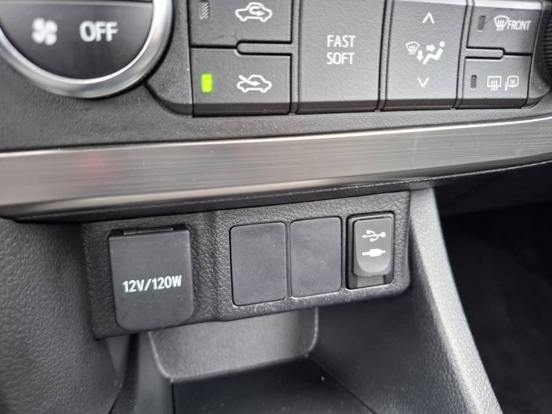 Toyota Auris - Photo 23