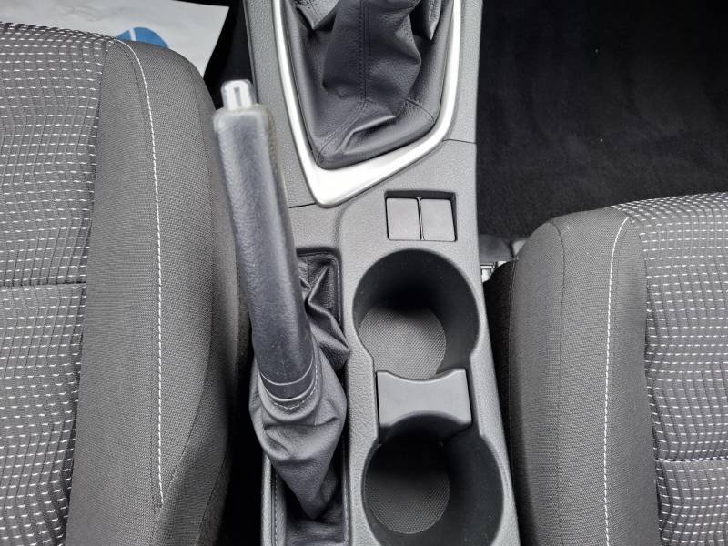 Toyota Auris - Photo 25