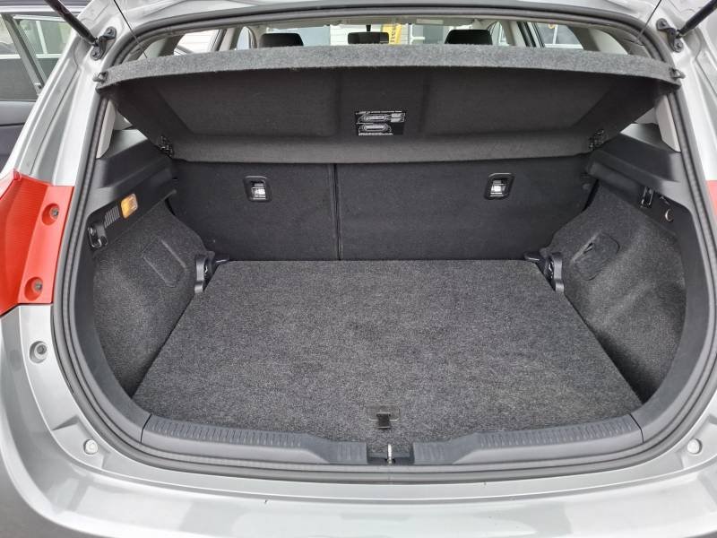 Toyota Auris - Photo 36