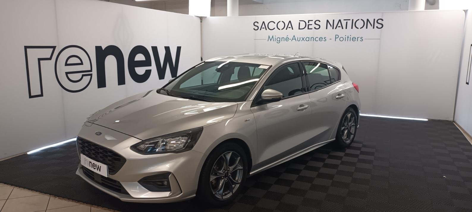 Ford Focus - Photo 2
