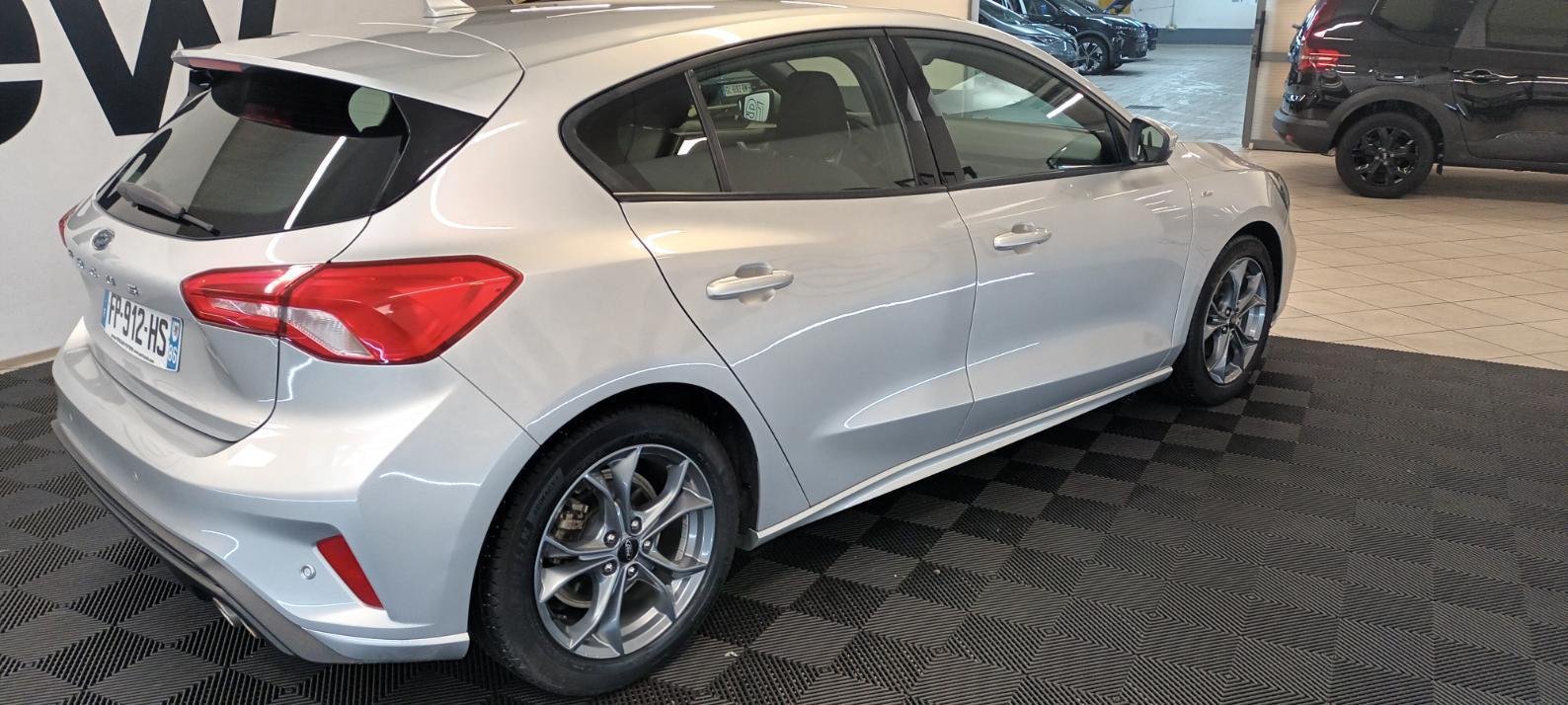 Ford Focus - Photo 5