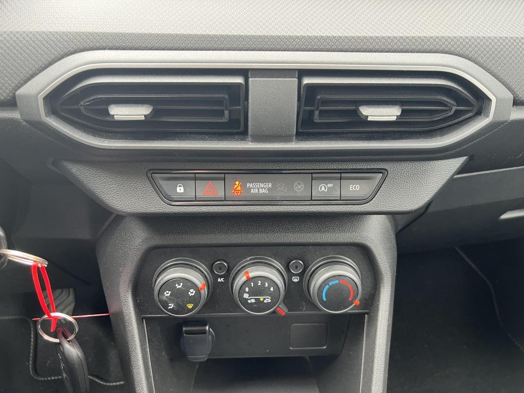 Dacia Sandero - Photo 16