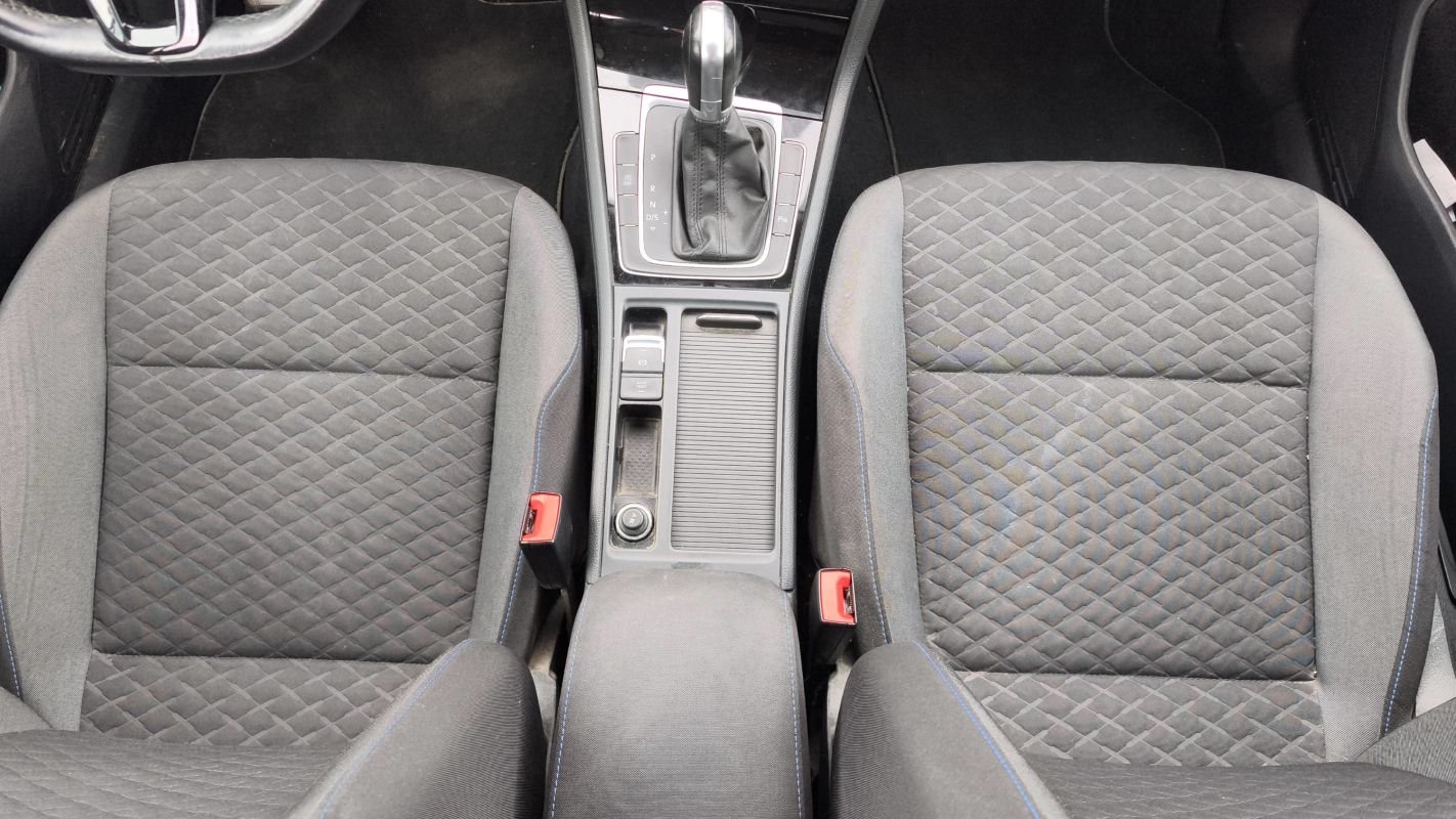 Volkswagen Golf - Photo 26