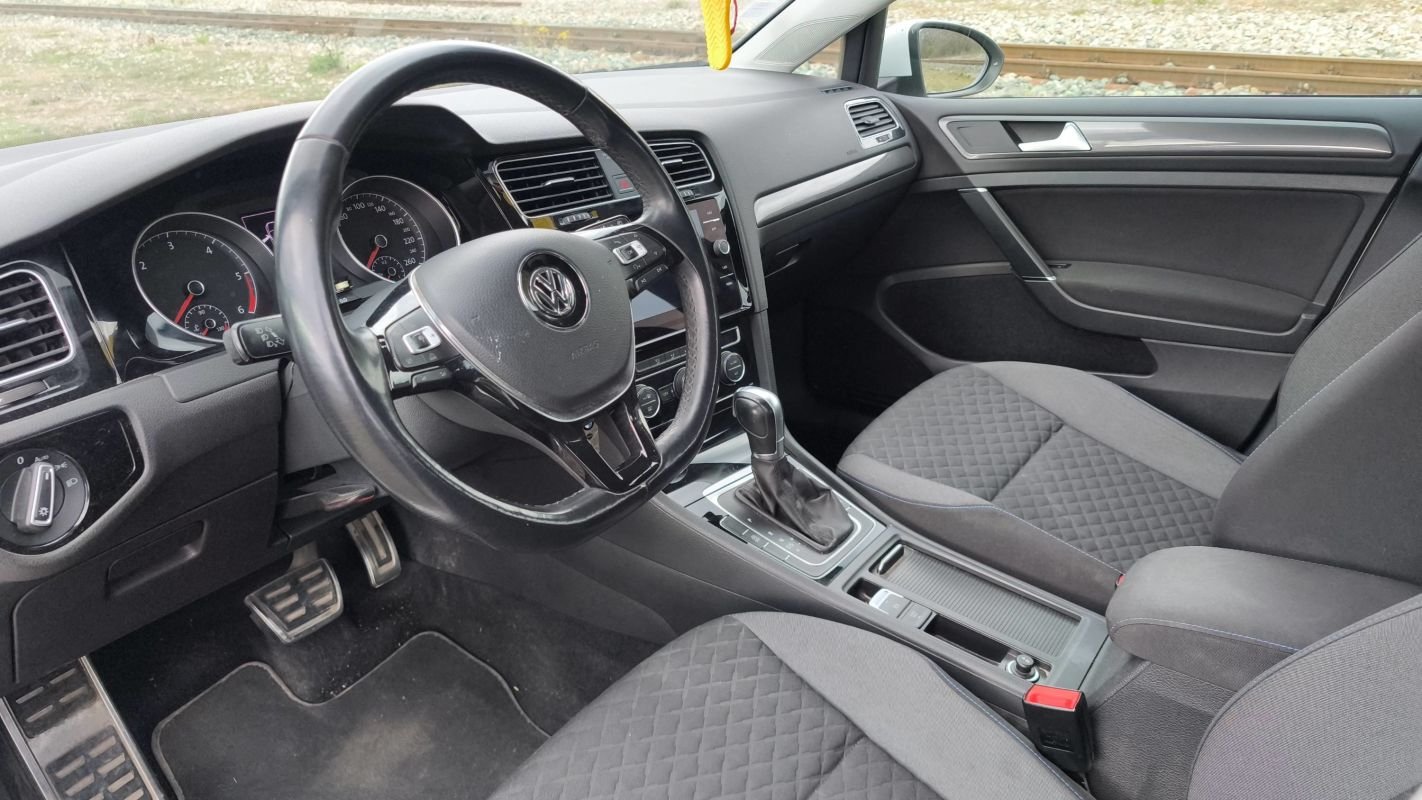 Volkswagen Golf - Photo 8