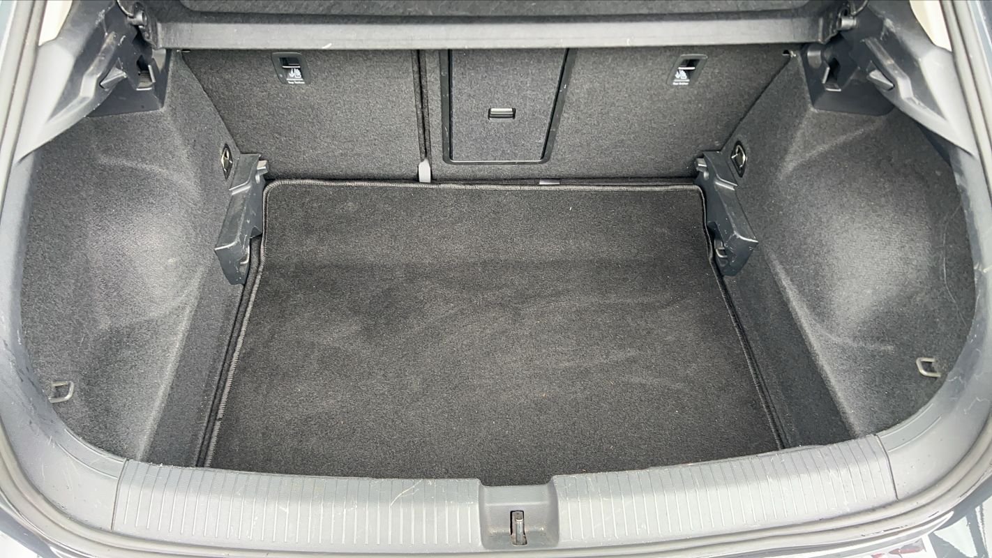 Volkswagen T-Roc - Photo 14
