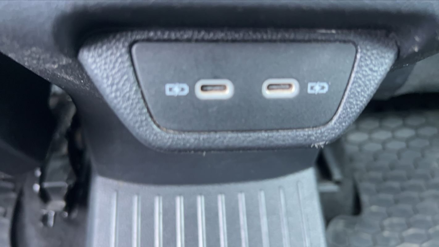 Volkswagen T-Roc - Photo 24