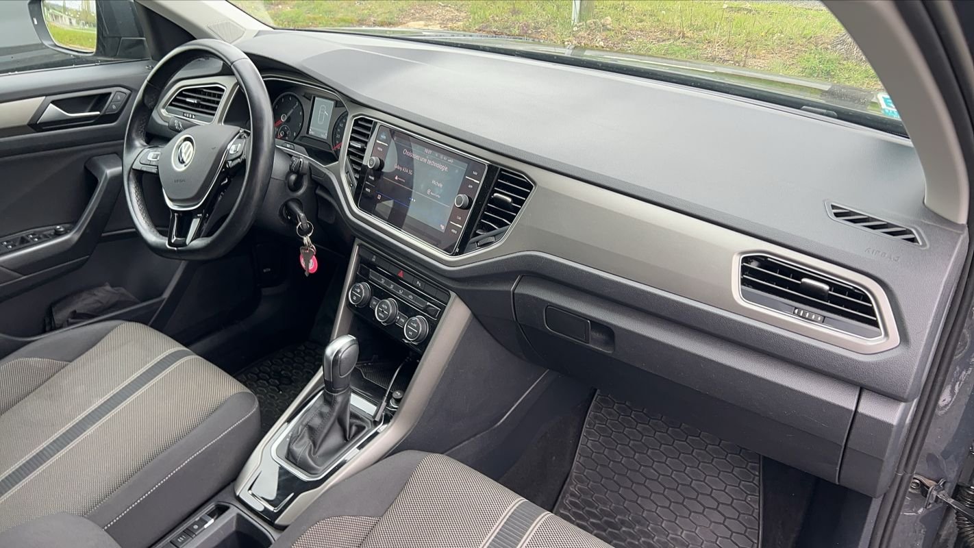 Volkswagen T-Roc - Photo 10