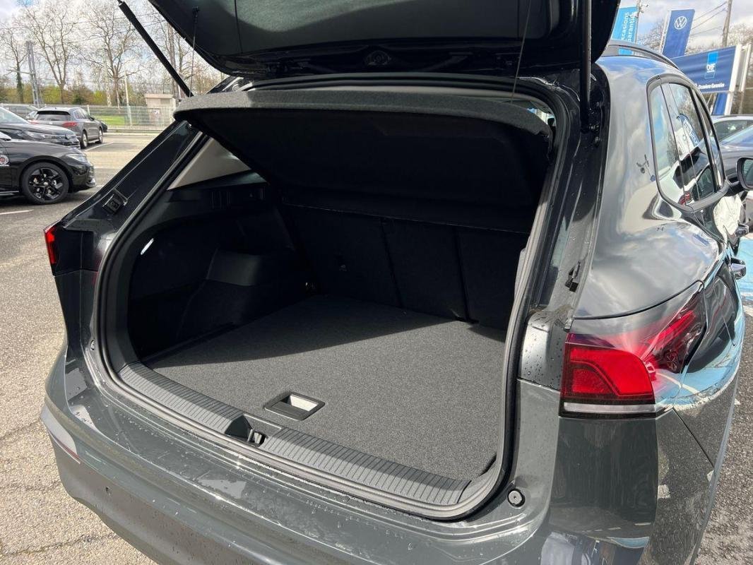 Volkswagen Tiguan - Photo 17