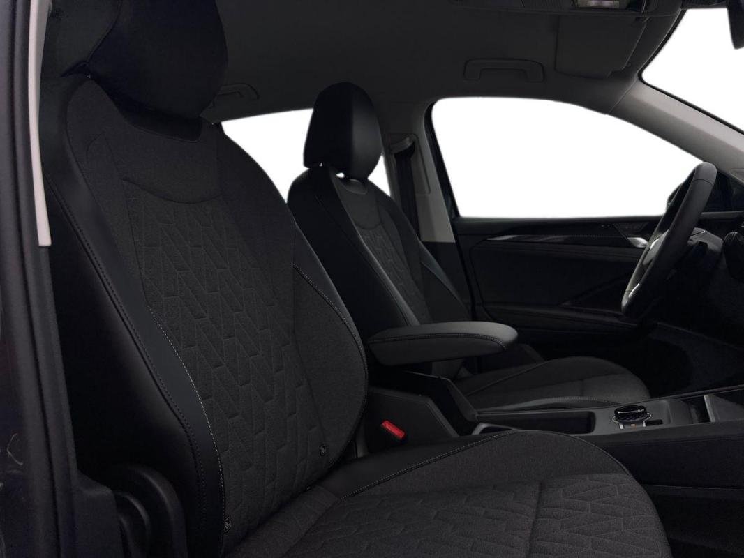 Volkswagen Tiguan - Photo 30