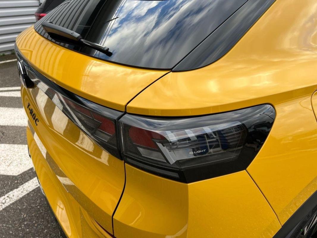 Volkswagen T-Roc - Photo 11