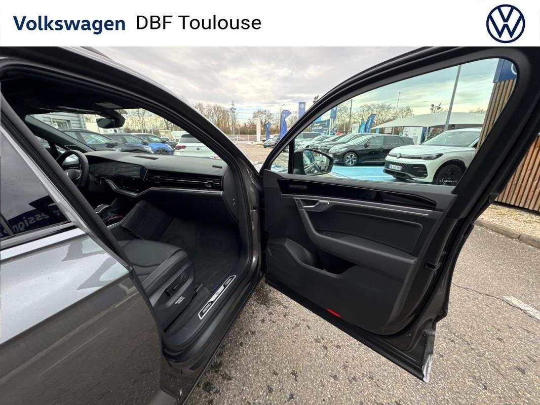 Volkswagen Touareg - Photo 27