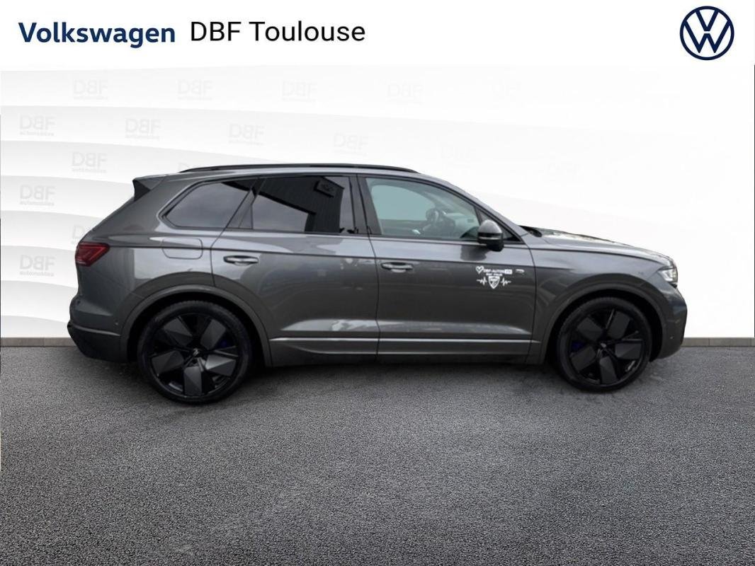 Volkswagen Touareg - Photo 8