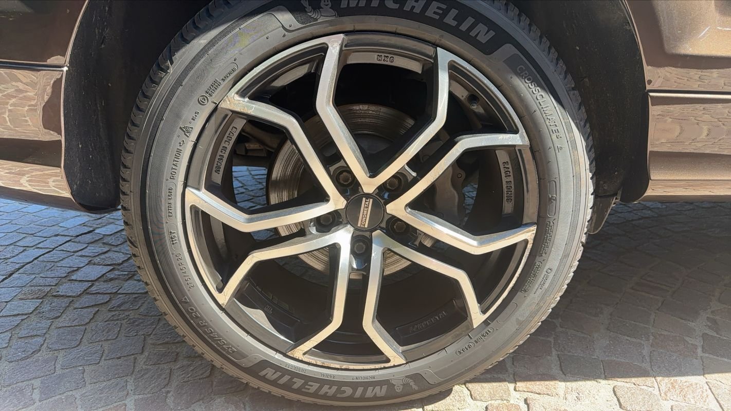Audi Q7 - Photo 16