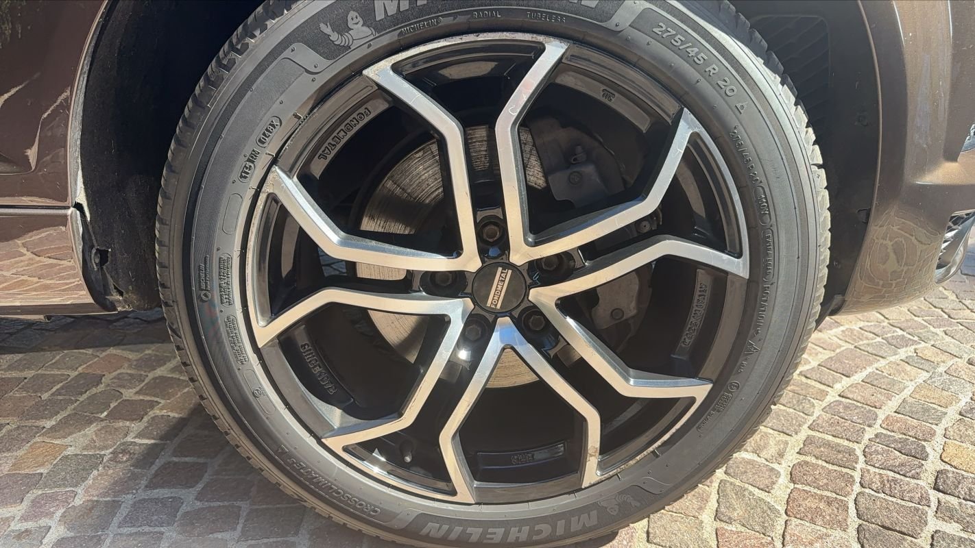 Audi Q7 - Photo 17