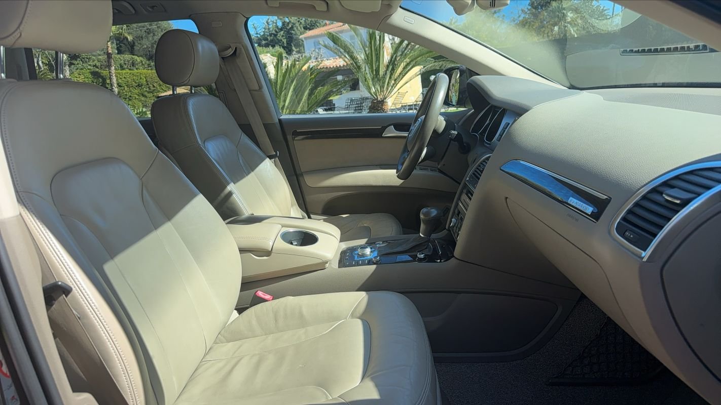 Audi Q7 - Photo 25