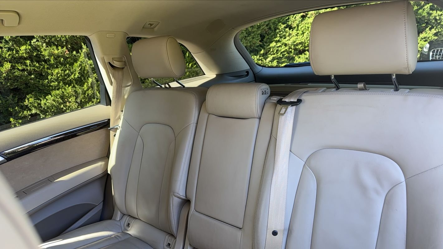 Audi Q7 - Photo 9