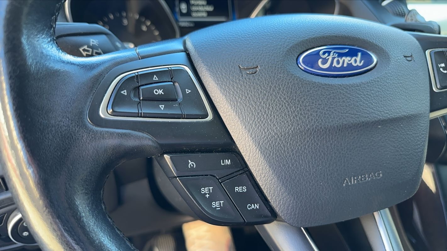 Ford Focus - Photo 26