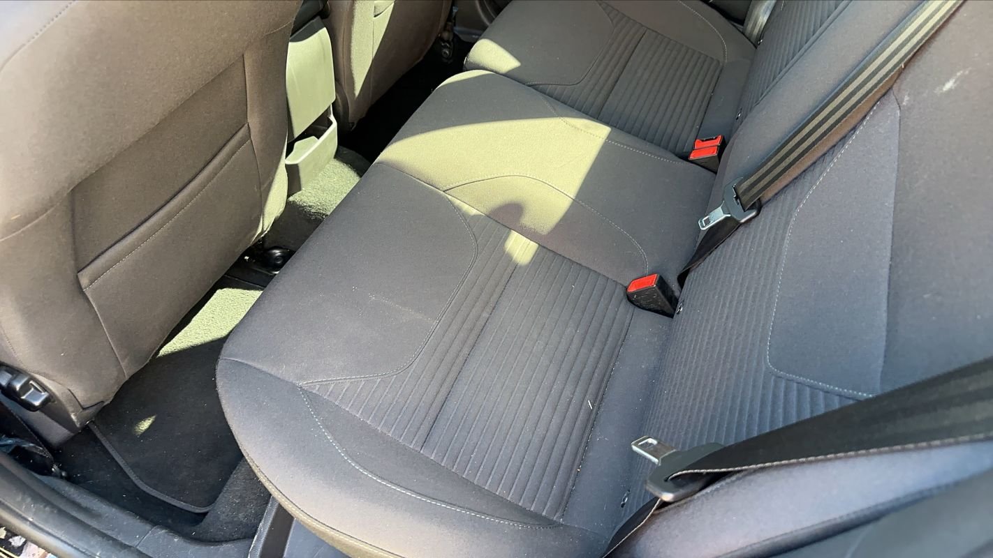 Ford Focus - Photo 28