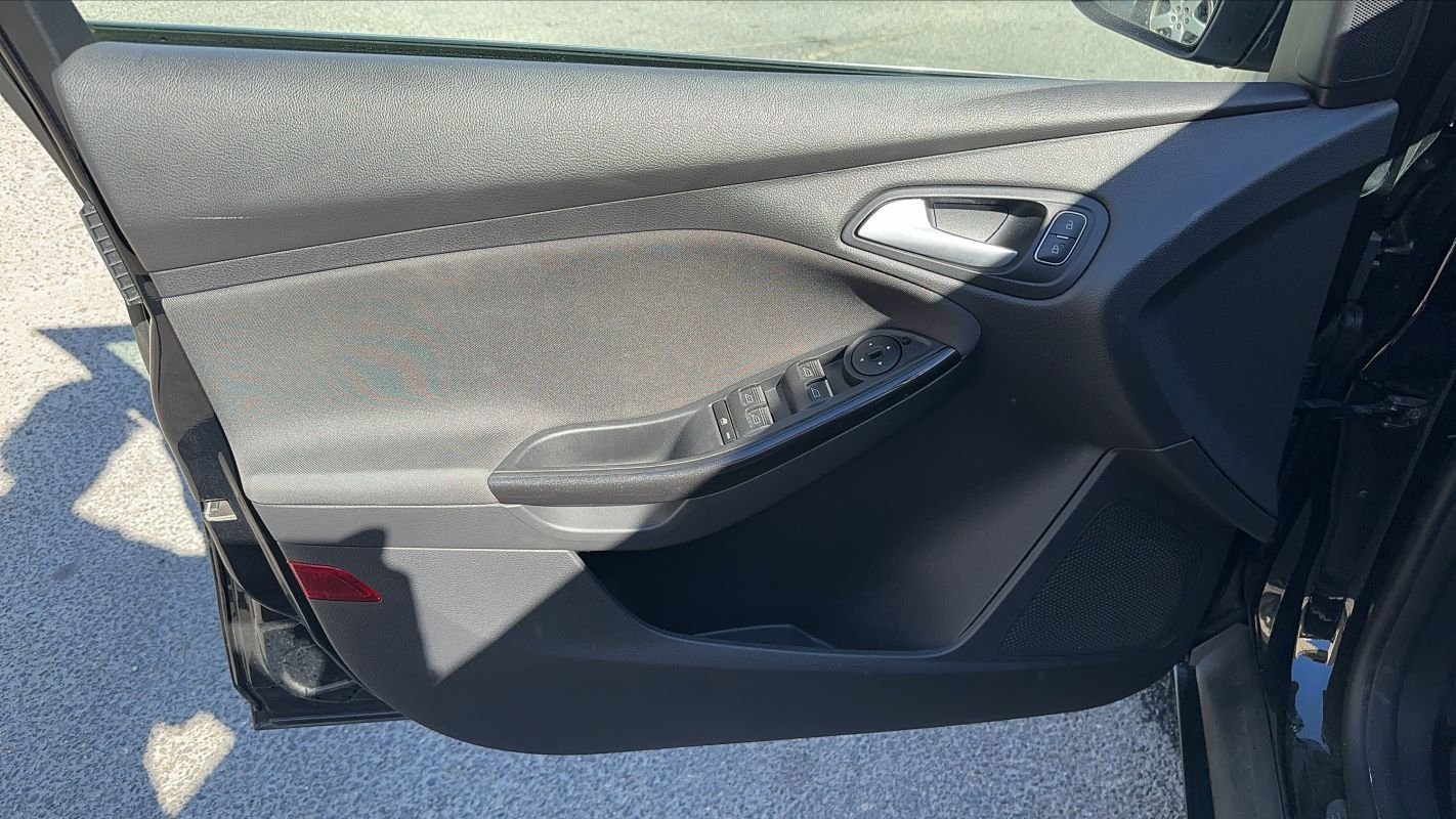 Ford Focus - Photo 7