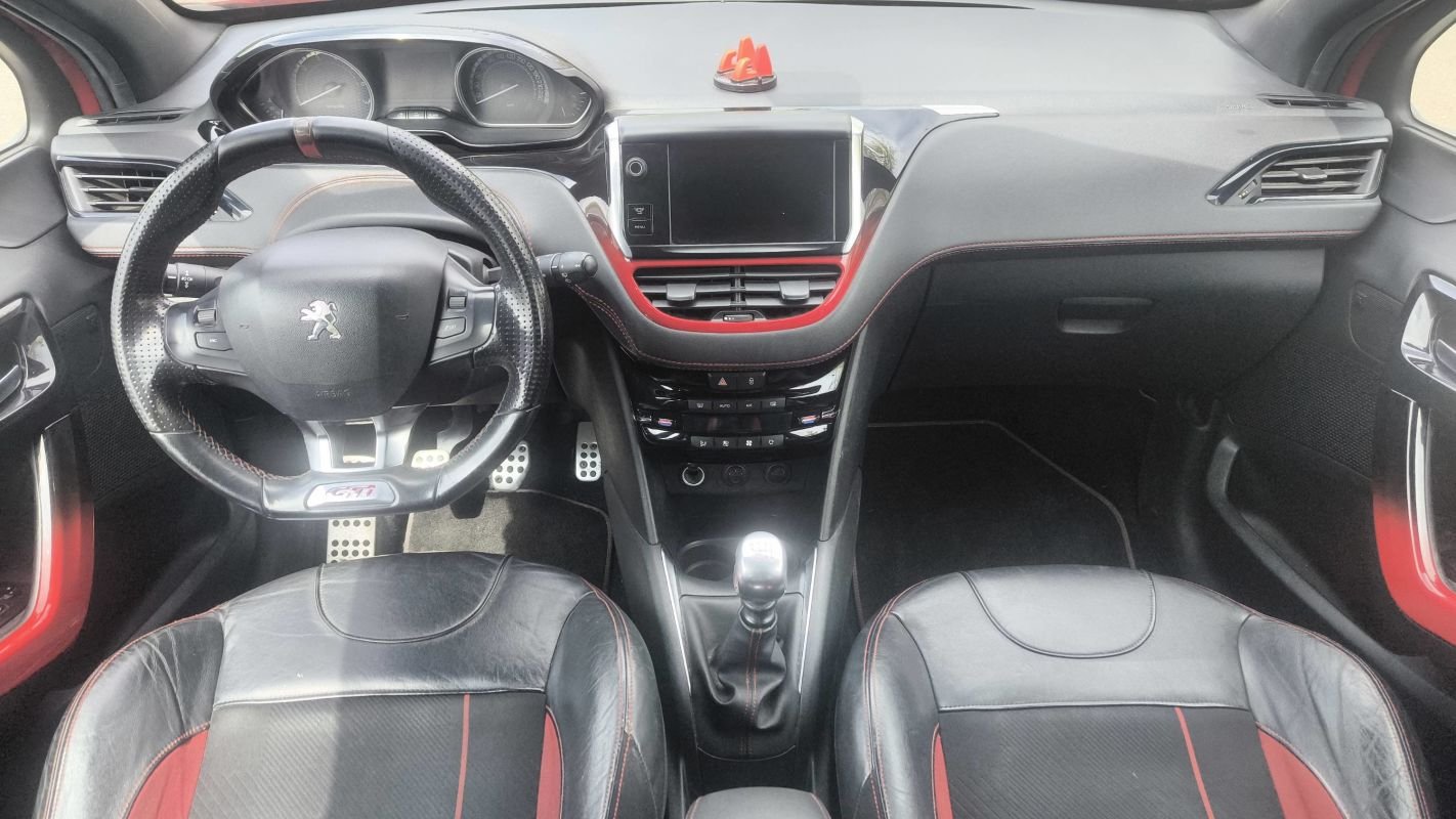 Peugeot 208 - Photo 22
