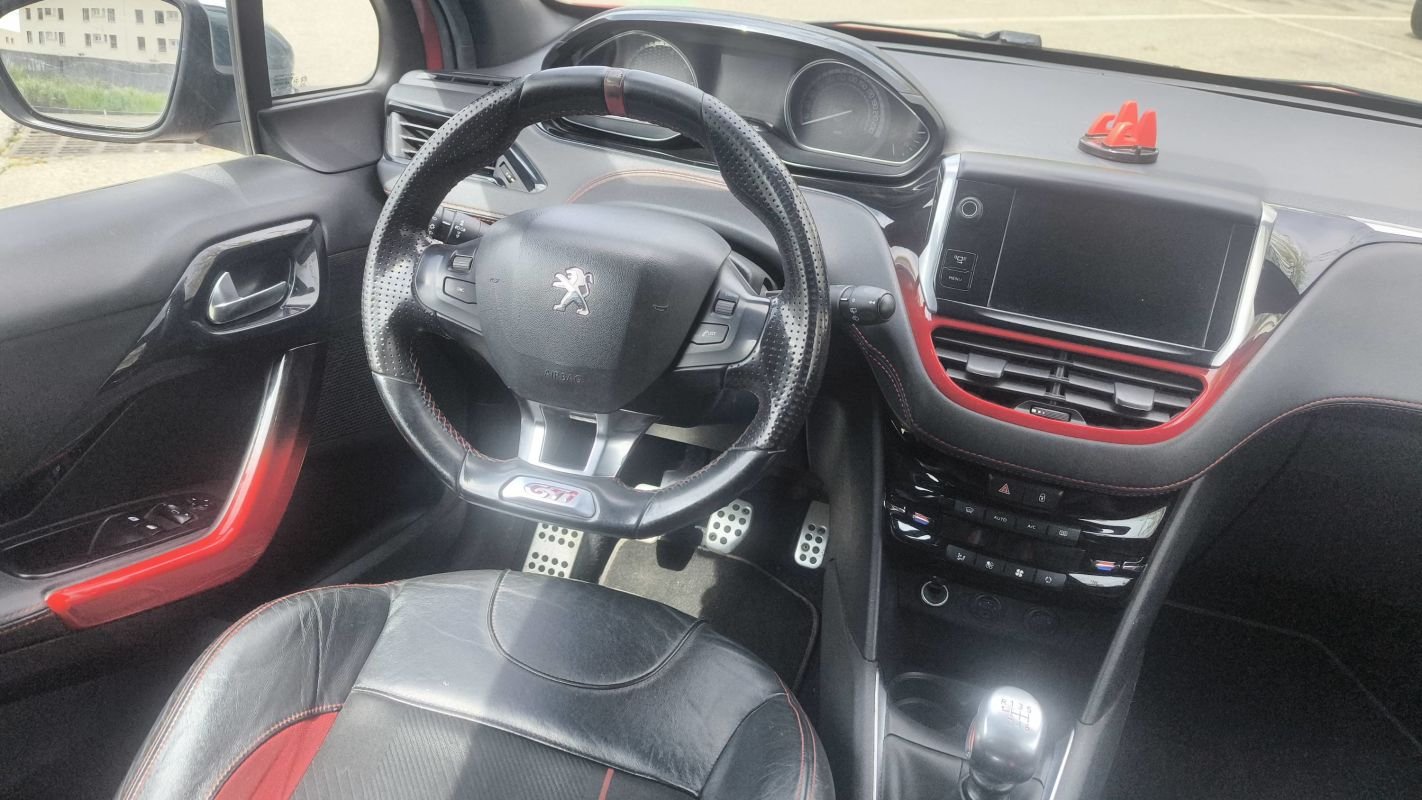 Peugeot 208 - Photo 27