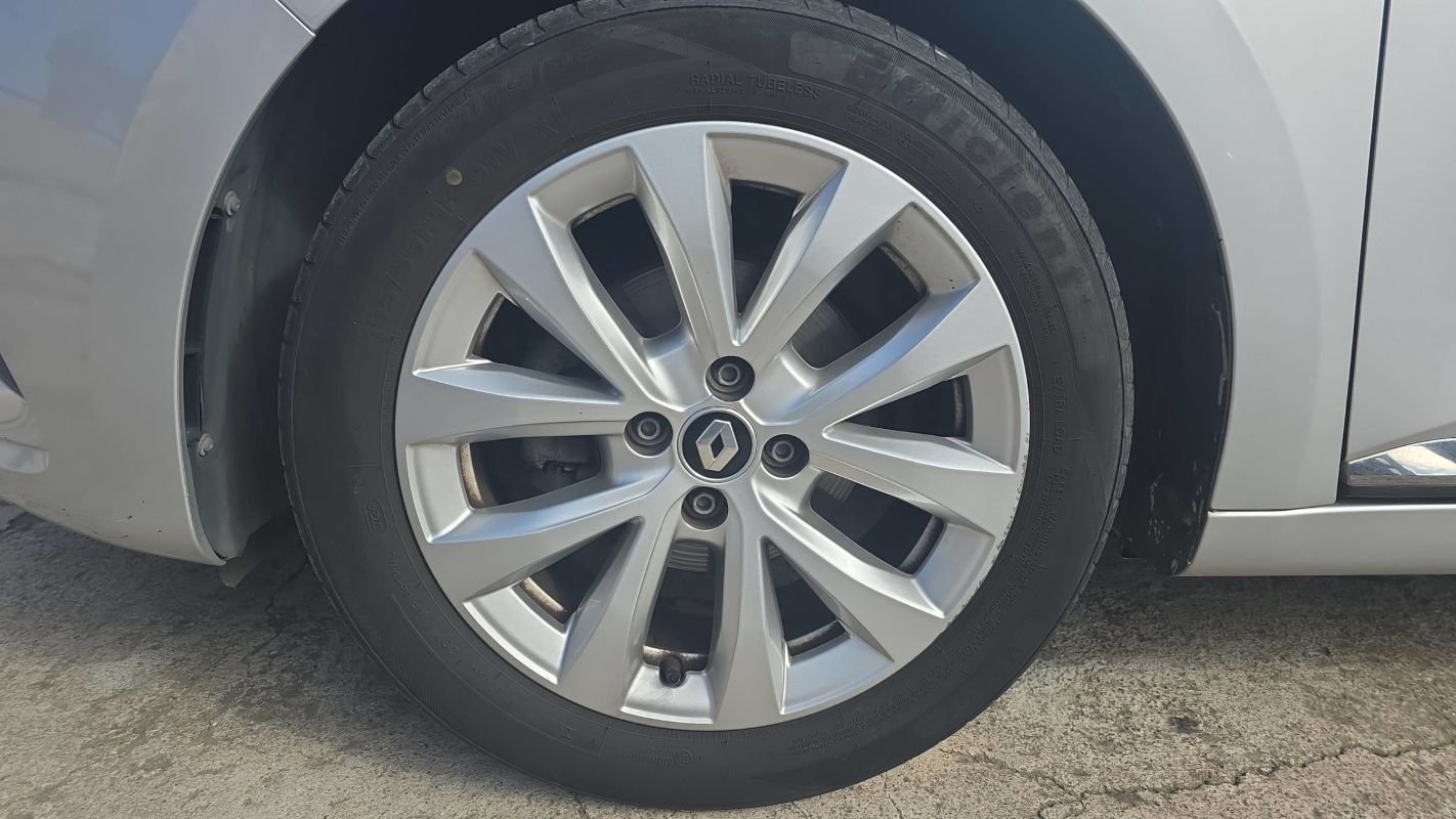 Renault Clio - Photo 18