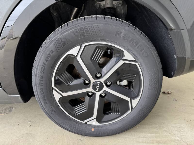 Kia Niro - Photo 8
