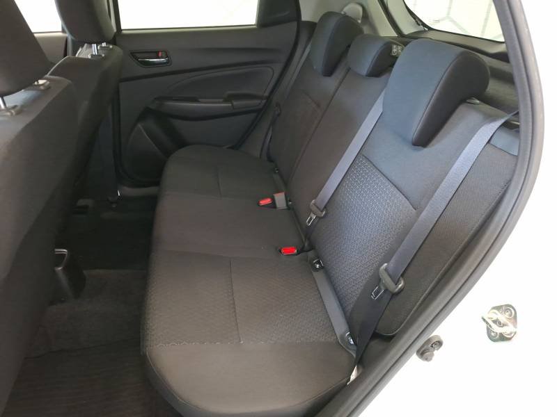 Suzuki Swift - Photo 18
