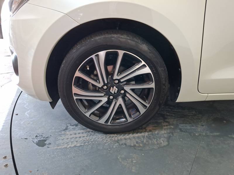 Suzuki Swift - Photo 9