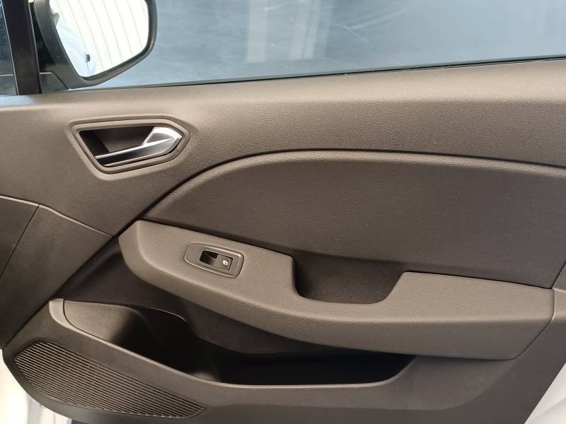 Renault Clio - Photo 15