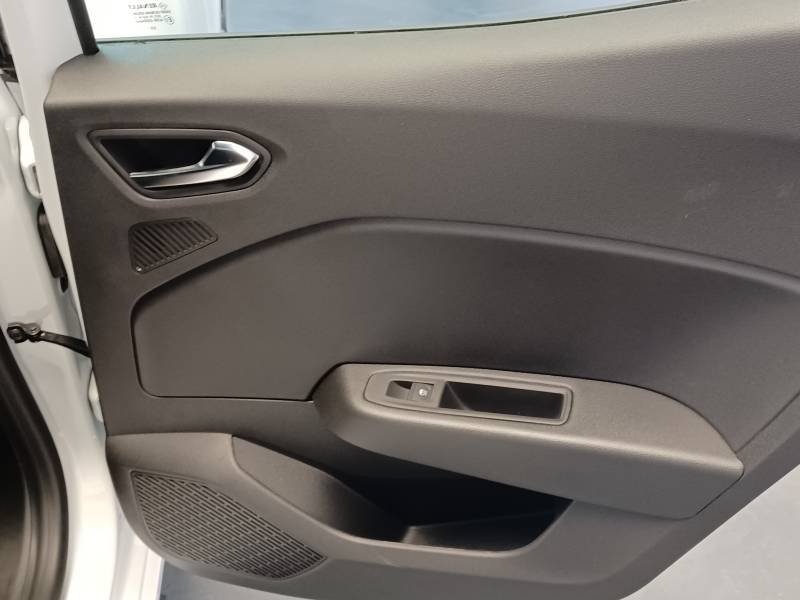 Renault Clio - Photo 17