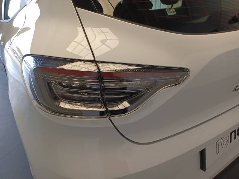 Renault Clio - Photo 24