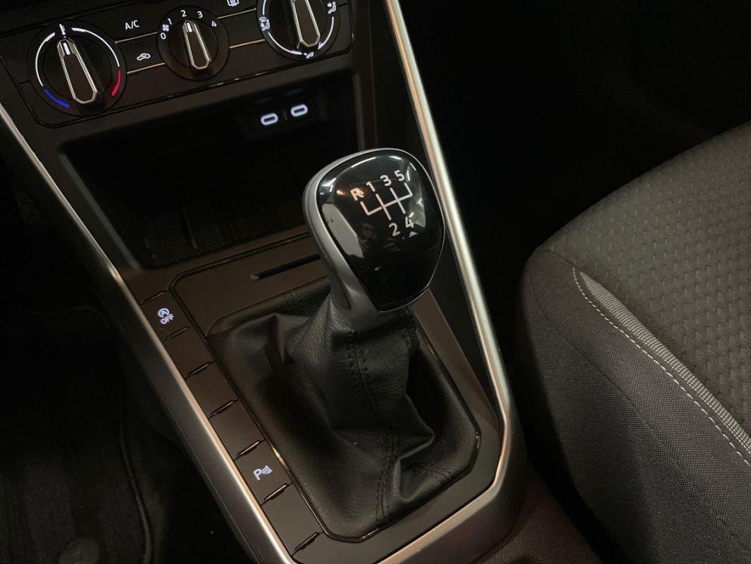 Volkswagen Polo - Photo 11