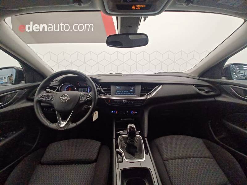 Opel Insignia - Photo 12