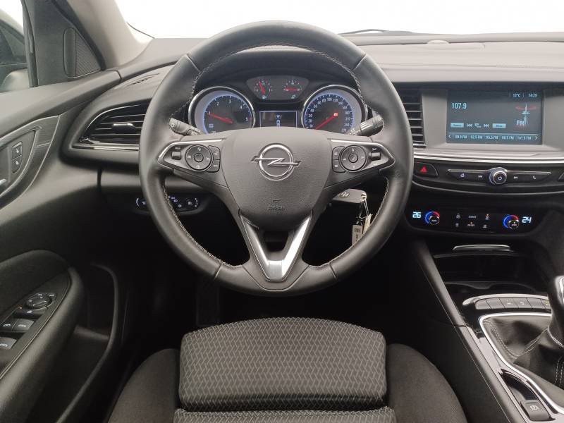 Opel Insignia - Photo 13