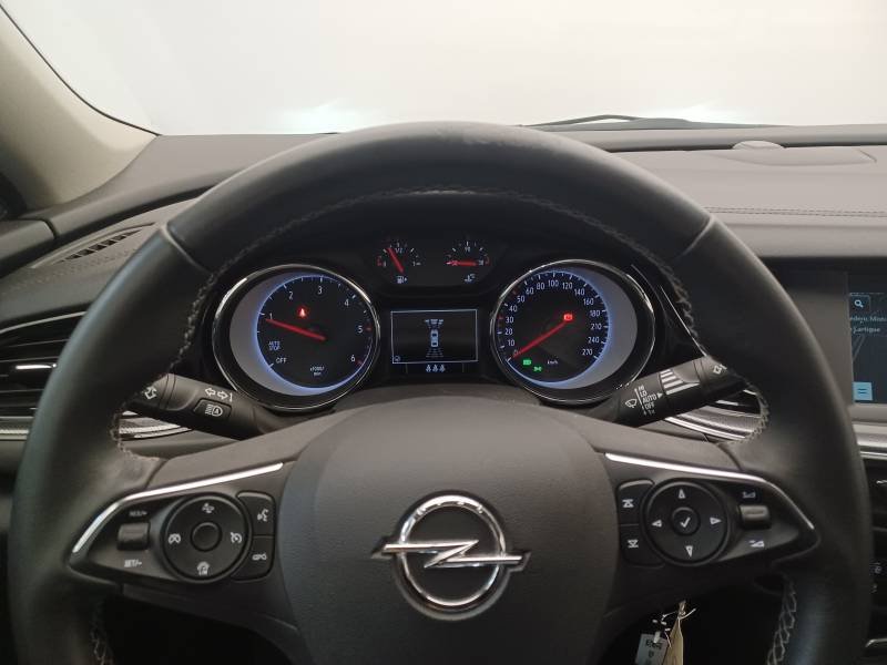Opel Insignia - Photo 21
