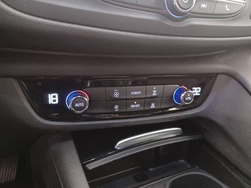 Opel Insignia - Photo 28